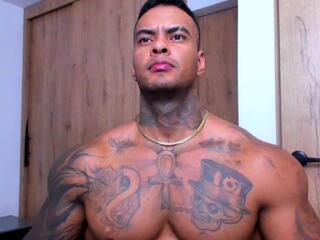 Darius Ions webcam model stream image