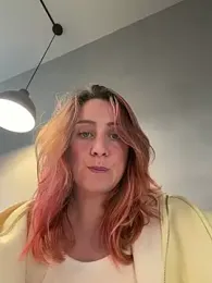 Puzdosia webcam model stream image