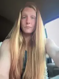 GoldenFlameGoddess webcam model stream image