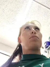 Tefannyy_ webcam model stream image