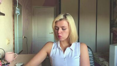 LedaStudivant webcam model stream image