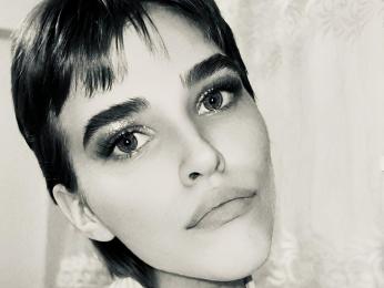 UdelaHailey webcam model stream image