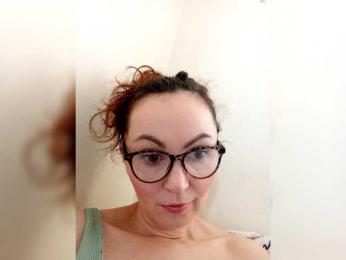 TessBertie webcam model stream image