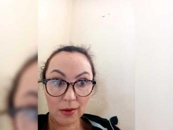 TessBertie webcam model stream image