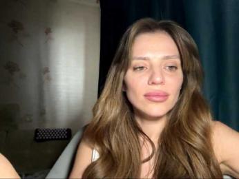 EvaBoom webcam model stream image
