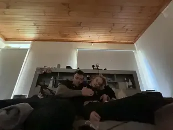 MDeez11 webcam model stream image