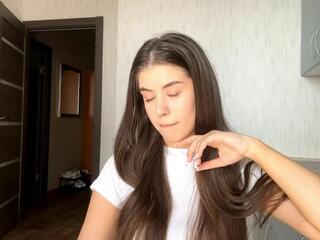 Susannah Redshaw webcam flirt4free model stream image