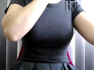 Emilia Young webcam model stream image