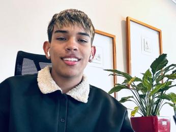 CrisPetter webcam livejasmin model stream image