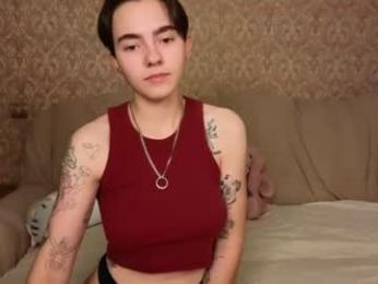 twobabesweet webcam model stream image