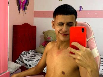 PaulBryan webcam model stream image