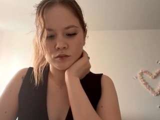 florriewillock webcam model stream image