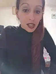 Zorrita_Fox webcam model stream image
