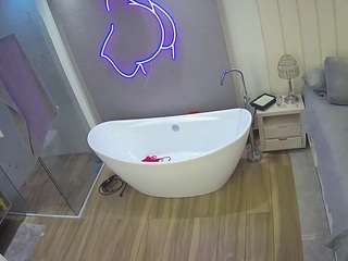 voyeurcam-casa-salsa-bathroom-5 webcam model stream image