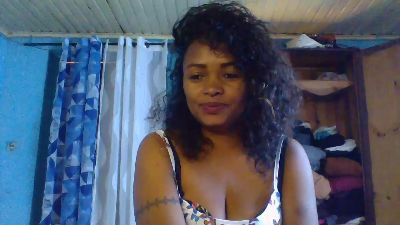 Pricylah webcam model stream image
