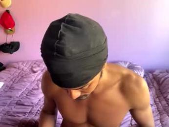 trillahung webcam chaturbate model stream image