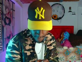 Aron Collins webcam model stream image