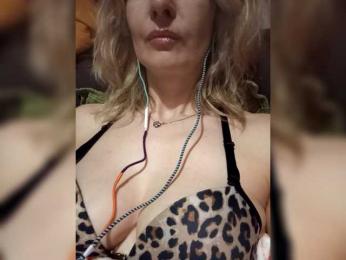 blue_Flame webcam model stream image