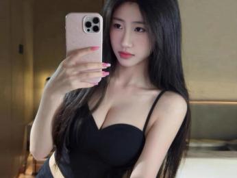 LouiseEve webcam livejasmin model stream image