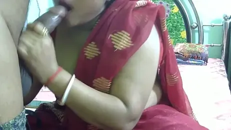 Loveing_Wife_32 webcam model stream image