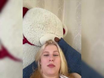 Advaya webcam model stream image