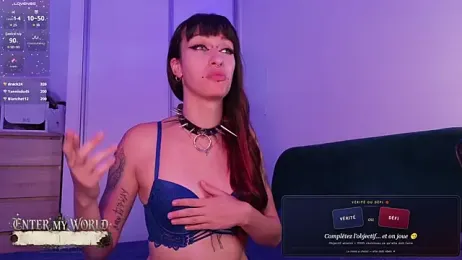 MORTICIACROWE webcam model stream image