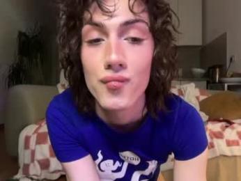 wow_lover webcam model stream image