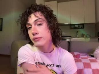 wow_lover webcam model stream image