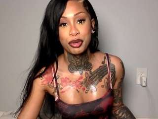 trinityteighlour webcam model stream image