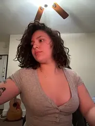 Mamachulita webcam model stream image