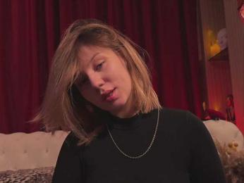 queen-of-tease webcam model stream image