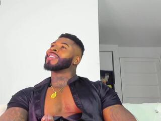 Makonnen webcam flirt4free model stream image