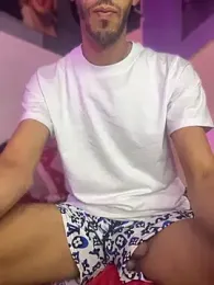 Yassir-xxxl webcam stripchat model stream image