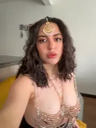 sukhakunis1 webcam model stream image
