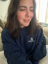 sukhakunis1 webcam stripchat model stream image