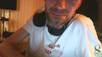 BlnAktivGay webcam model stream image