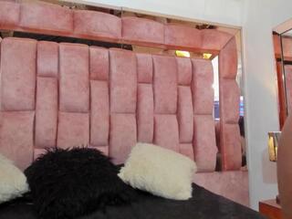 Melanie Paz webcam model stream image