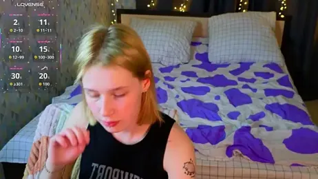two_gerls_here webcam model stream image