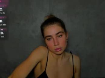 moanamo webcam model stream image