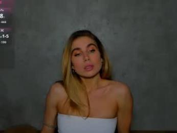 moanamo webcam chaturbate model stream image