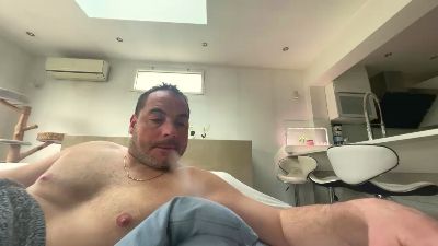 justeqqun webcam model stream image