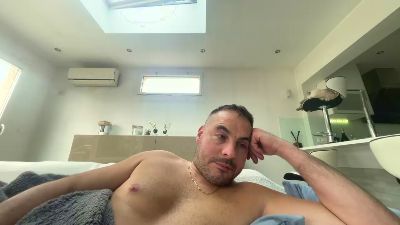 justeqqun webcam model stream image