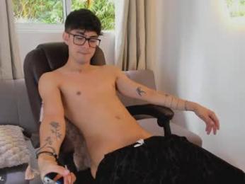 etham_wolf1 webcam chaturbate model stream image