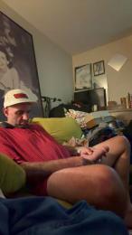 Straightguyshy webcam model stream image