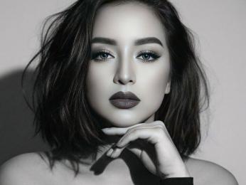 AyumiGrey webcam livejasmin model stream image