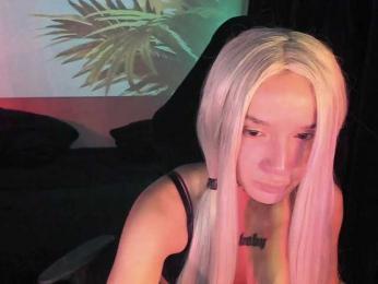 AshMila webcam model stream image