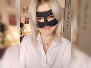 blackmask_ webcam model stream image
