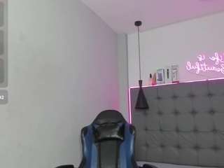 scarletcherry18 webcam model stream image