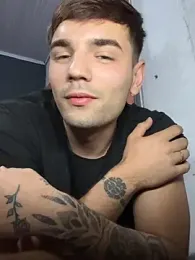 Gero2001arg webcam model stream image