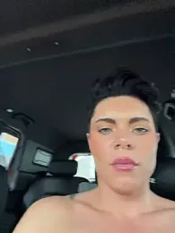 LukeLouHarvey webcam model stream image